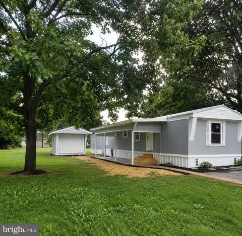 1 Park St, Mount Holly Springs, PA 17065