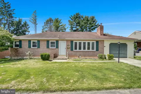 6 Columbia Dr, Camp Hill, PA 17011
