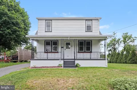 400 W Dauphin, Enola, PA 17025