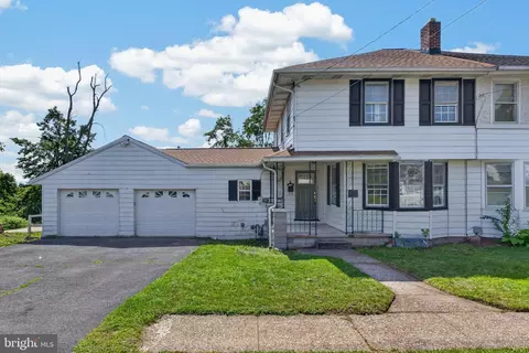 156 E Cumberland Rd, Enola, PA 17025