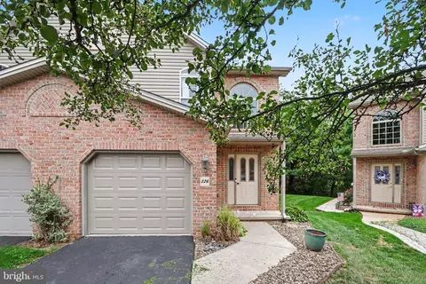 226 W Locust St, Enola, PA 17025