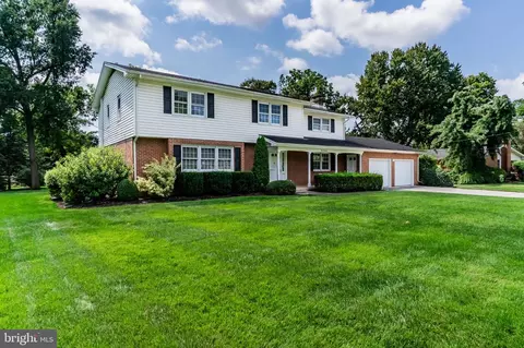 900 Drexel Hills Blvd, New Cumberland, PA 17070