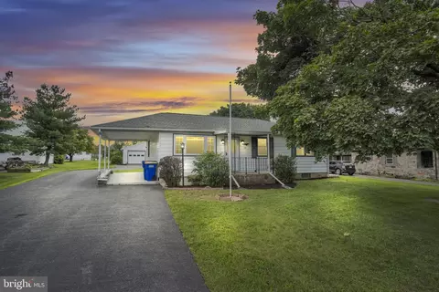 34 Wagner Dr, Carlisle, PA 17013