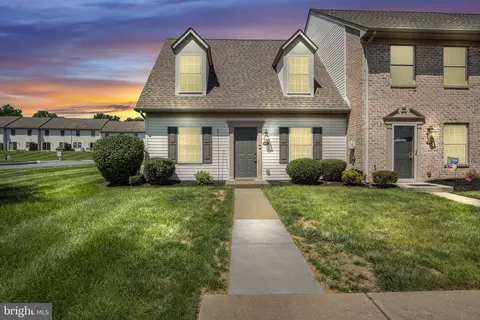 186 Melbourne, Mechanicsburg, PA 17055