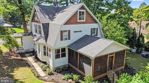 2320 Page St, Camp Hill, PA 17011