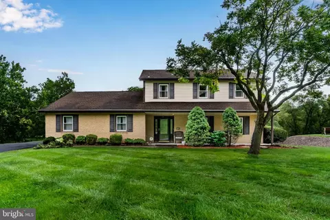 5205 Terrace Rd, Mechanicsburg, PA 17050