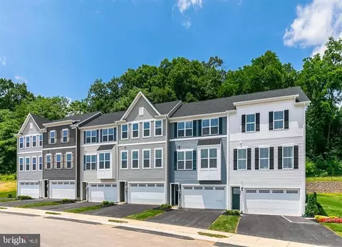 51 Rail Yard Dr, Enola, PA 17025