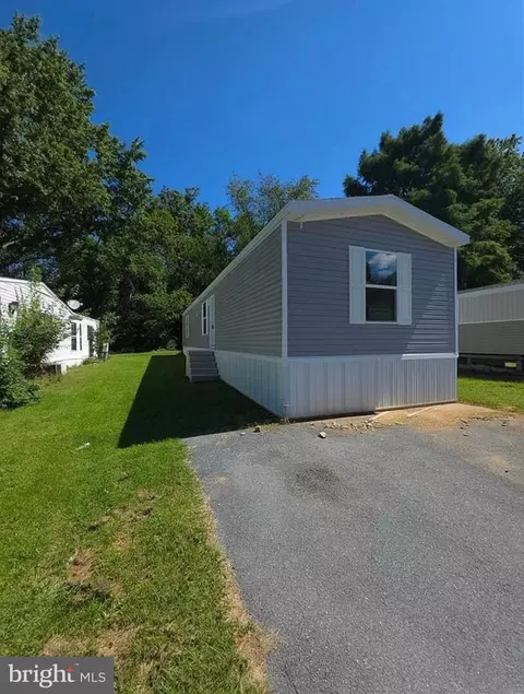 333 Bahama Cir, Carlisle, PA 17015
