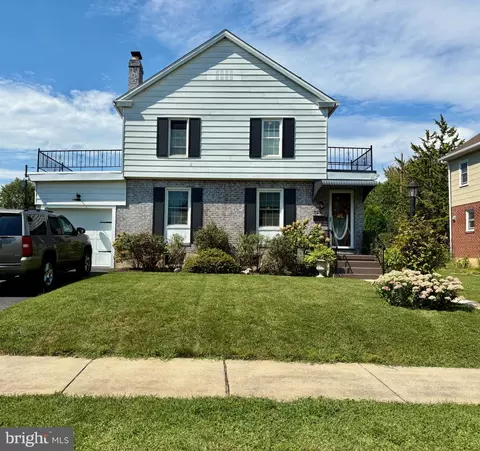 729 Harding St, New Cumberland, PA 17070
