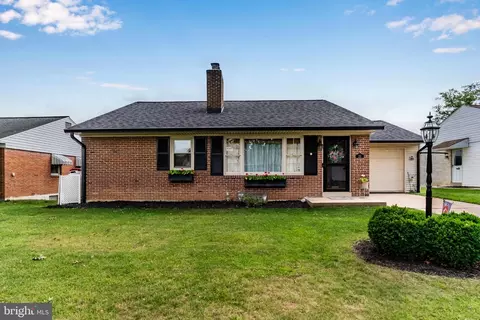 31 Fargreen Road Rd, Camp Hill, PA 17011