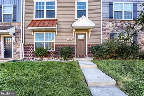 4260 Wild Orchid Ln, Enola, PA 17025