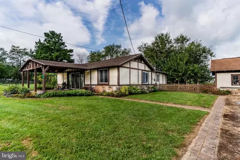 3180 Spring Rd, Carlisle, PA 17013