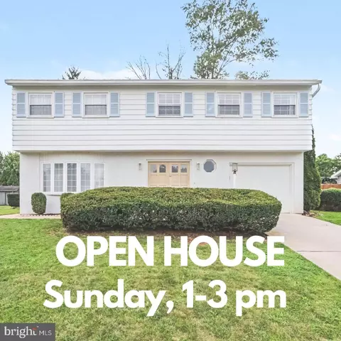 7 Center Dr, Camp Hill, PA 17011