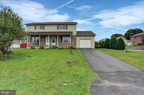 3 Holly Ct, Shippensburg, PA 17257
