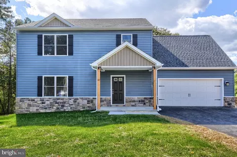 8 S Locust Ln, Mechanicsburg, PA 17050