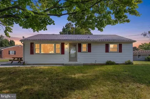 100 Walton Ave, Carlisle, PA 17013