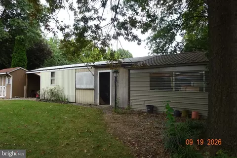 164 Gardner Dr, Shippensburg, PA 17257