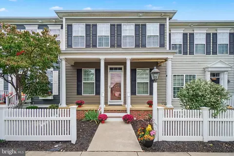 48 Tavern House Hl, Mechanicsburg, PA 17050
