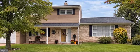 1053 Swarthmore Rd, New Cumberland, PA 17070