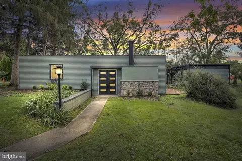 273 Mcknight St, Carlisle, PA 17013