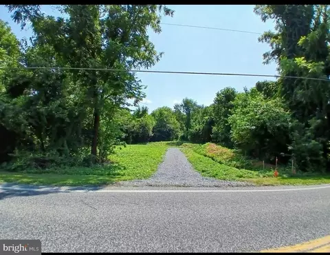 2264 Walnut Bottom Rd, Carlisle, PA 17015