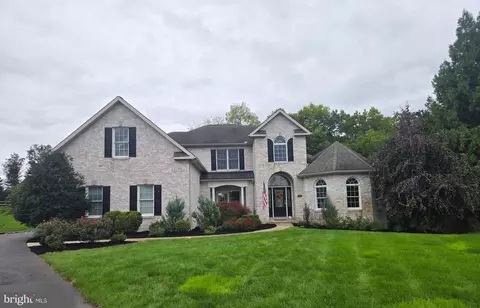 1402 Wellgate Ln, Mechanicsburg, PA 17055
