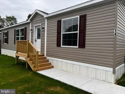 14 Hazel Cir, Mechanicsburg, PA 17050