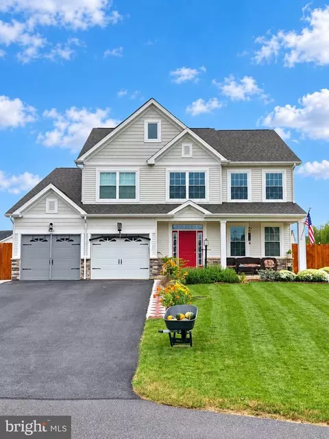 1905 Edgewood Dr, Shippensburg, PA 17257