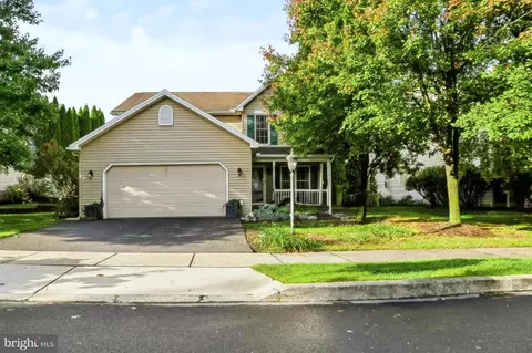 1334 Sconsett Way, New Cumberland, PA 17070