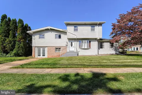 4601 Chestnut Ave, Camp Hill, PA 17011
