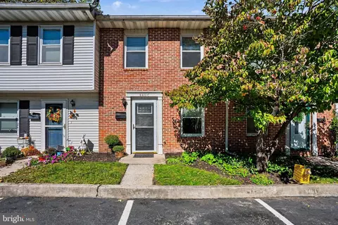 840 Lisburn Rd #C, Camp Hill, PA 17011