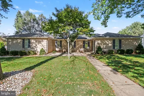 513 Gale Road Rd, Camp Hill, PA 17011