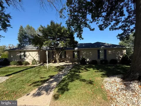 513 Gale Road Rd, Camp Hill, PA 17011