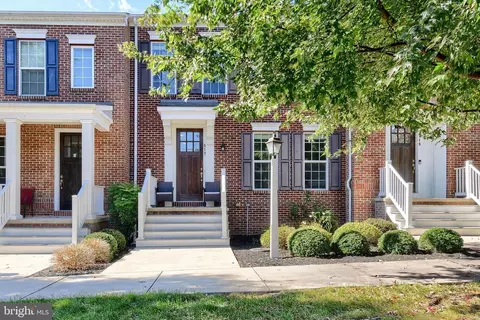 517 Shaw St, Mechanicsburg, PA 17050