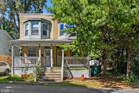227 Pennsylvania Ave, Enola, PA 17025