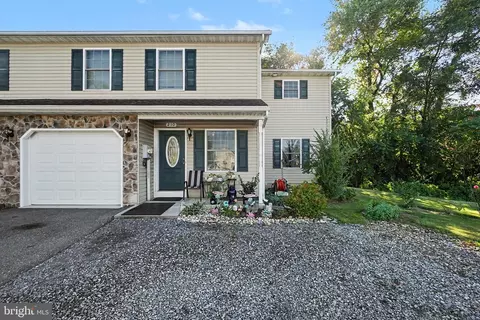 210 Sable Dr, Carlisle, PA 17013
