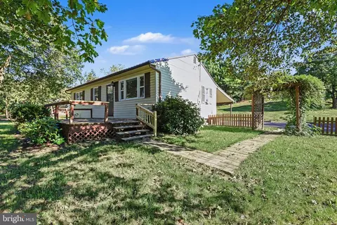 10 Stine Ave, Carlisle, PA 17013