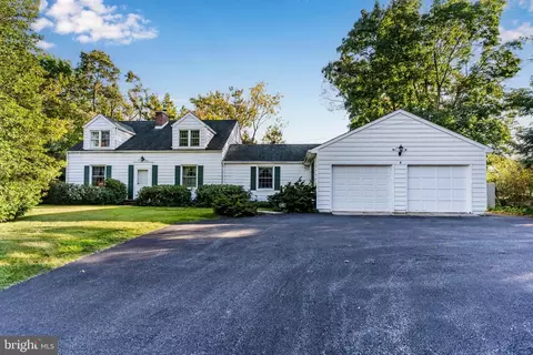 1819 High St, Camp Hill, PA 17011