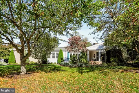 551 Brentwater Rd, Camp Hill, PA 17011