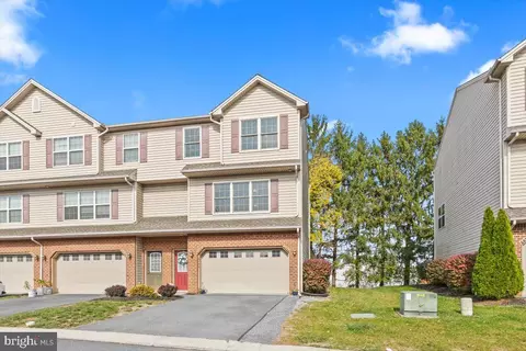 6446 Creekbend Drive Dr #109, Mechanicsburg, PA 17050
