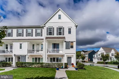 3230 Parade St, Mechanicsburg, PA 17055