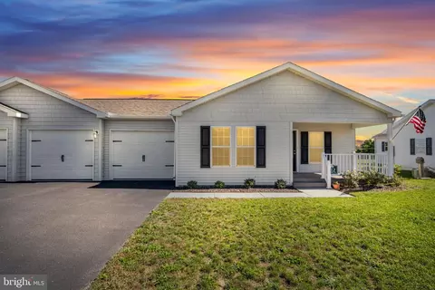 112 Glenridge Dr, Carlisle, PA 17015