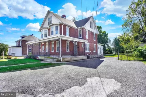 3305 Market St, Camp Hill, PA 17011