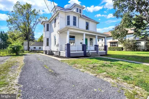 3309 Market St, Camp Hill, PA 17011