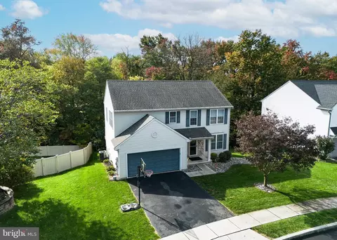 205 Edenderry Way, Enola, PA 17025