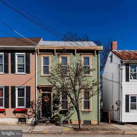 143 E North St, Carlisle, PA 17013