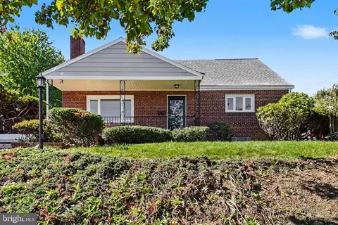 414 N 21st St, Camp Hill, PA 17011