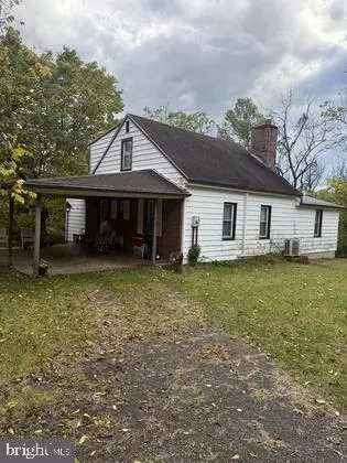 15 Brandt Ln, Newville, PA 17241
