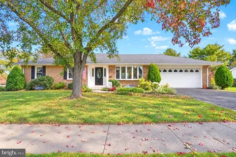 5259 Deerfield Ave, Mechanicsburg, PA 17050