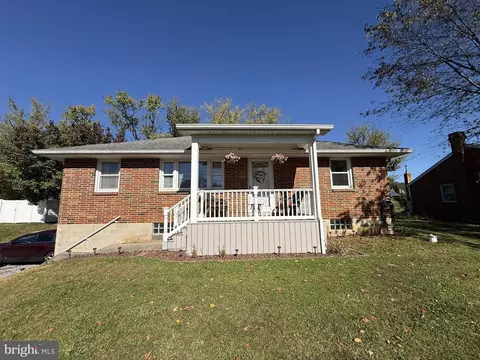 7008 Wertzville Rd, Mechanicsburg, PA 17050